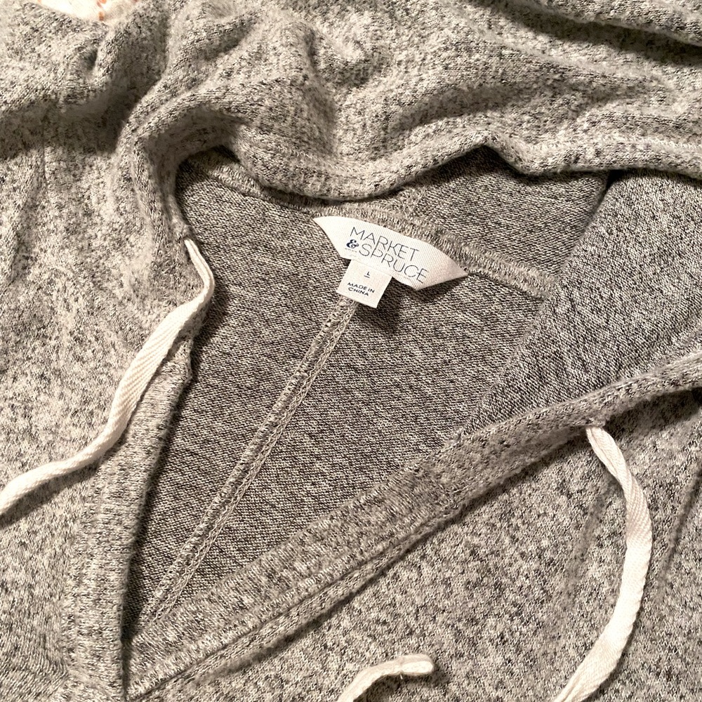 Thin, comfy hooded sweater - perfect for fall workouts or casual hangs!